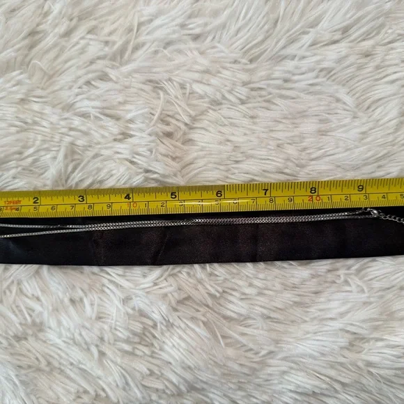 Louis Vuitton Black Skittle Pendant Necklace - Picture 9 of 9